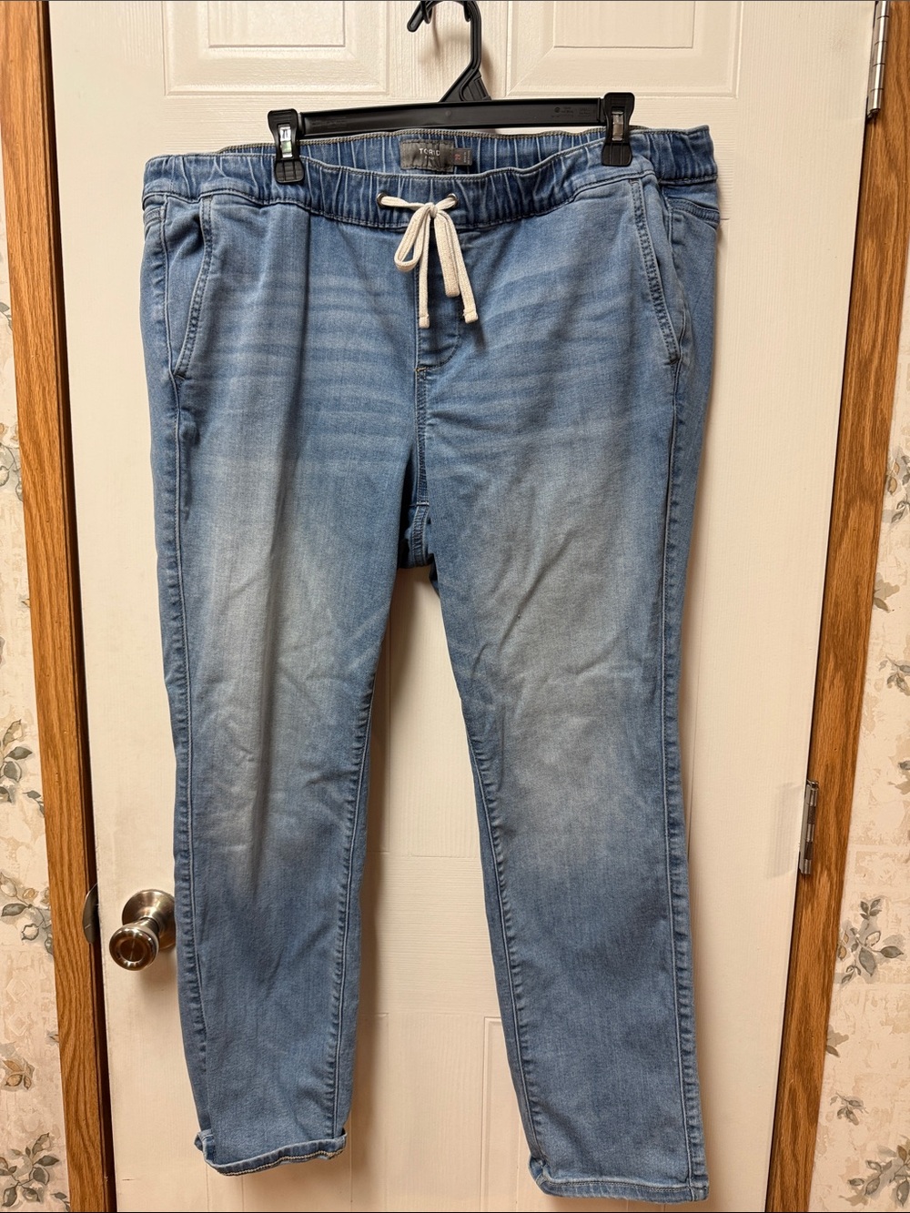 Torrid Pull On Boyfriend Straight Super Soft Midrise Jean Light Wash